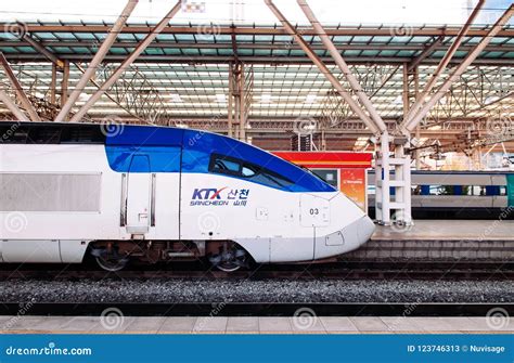 서울역 ktx, 시간 여행의 시작점인가?